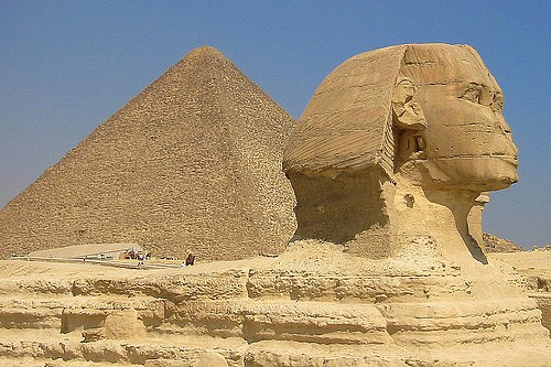 pyramid gkiza sphinx